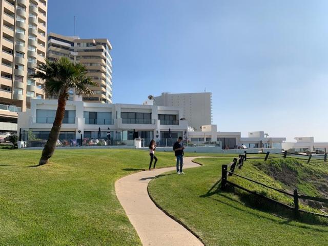 Beachfront Condo W Pools Steps To Beach & Mins To Dt Rosarito Exteriér fotografie